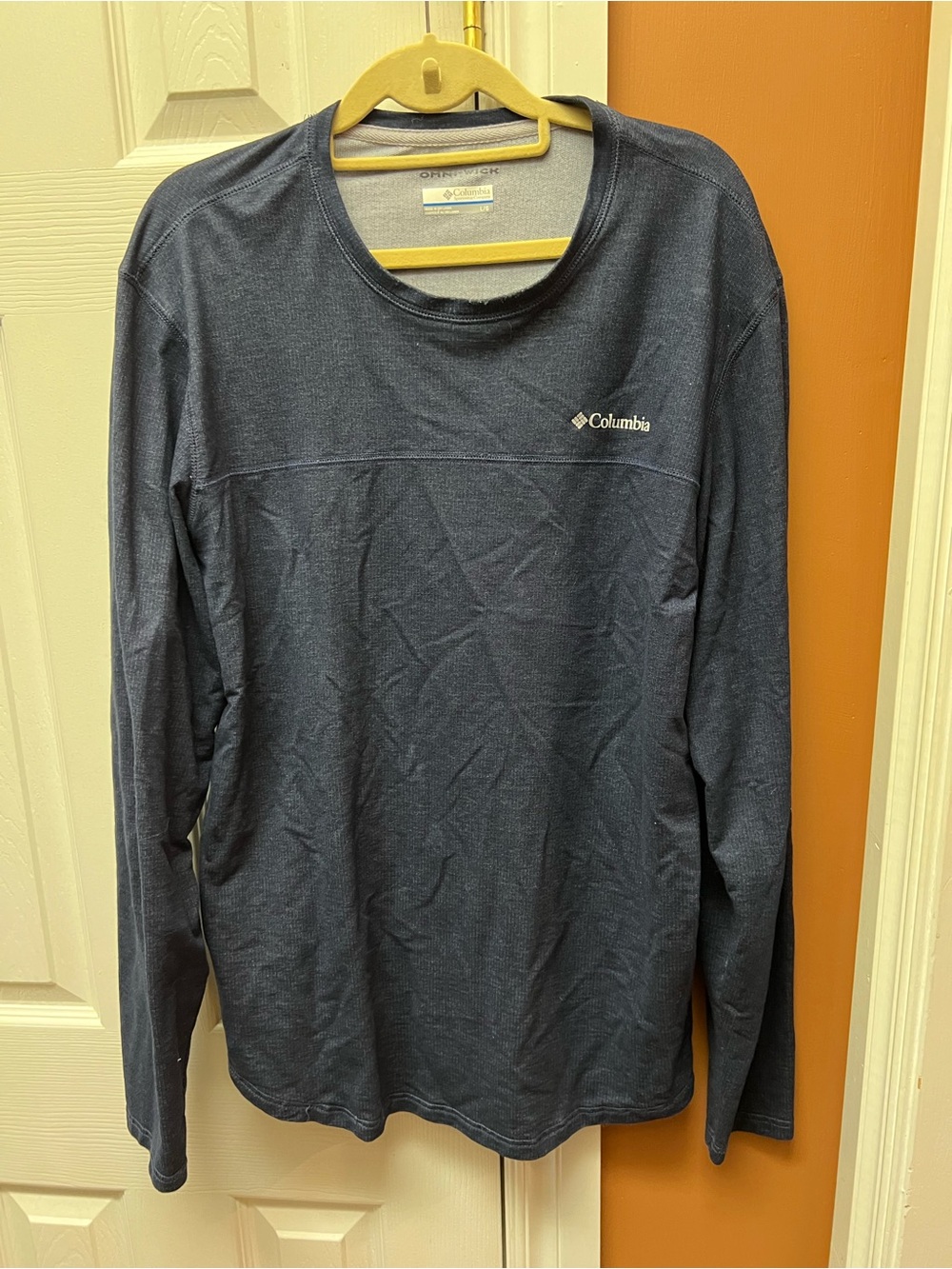 Columbia Omni-Wick Crew Neck Shirt - Gray and Navy